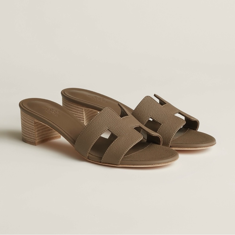 Hermes Oasis Sandal Étoupe
